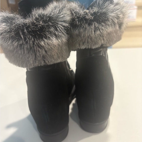 Baldinini Black Quilted Winter Boots with Faux Fur - Picture 8 of 9